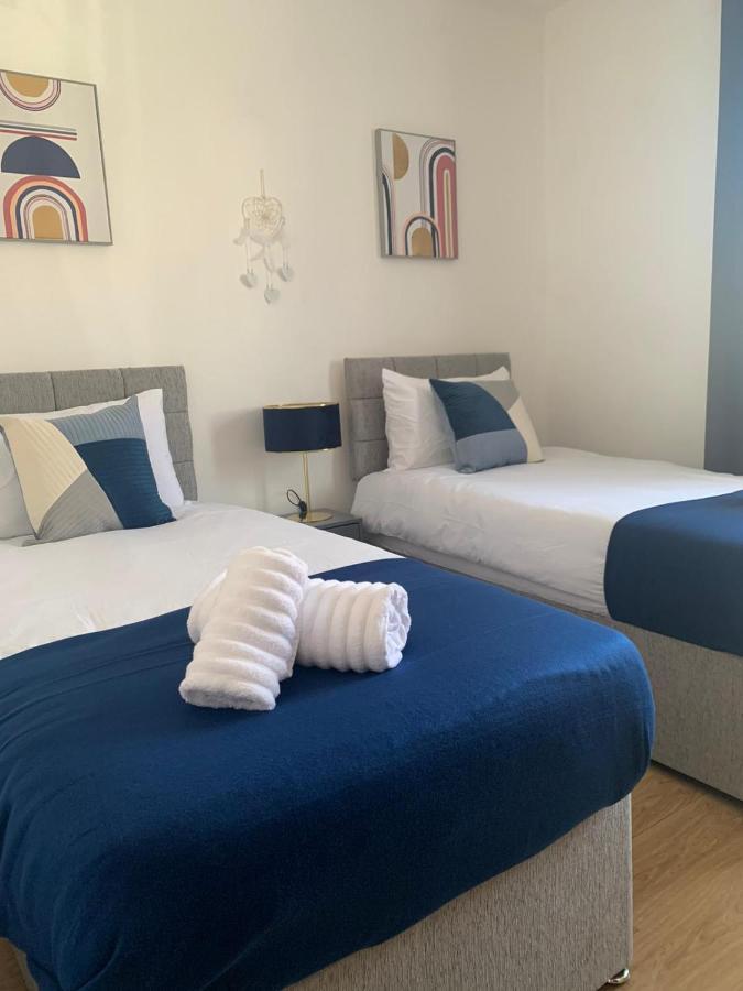 Absolute Stays In Sherwood- Nottingham Castle- Capital Fm Arena Nottingham- Contractors-Free Wifi- Free Parking- Long And Short Stays- Families-East Midlands Airport-Trent Bridge-Actors-Aria Court- Mansfield المظهر الخارجي الصورة